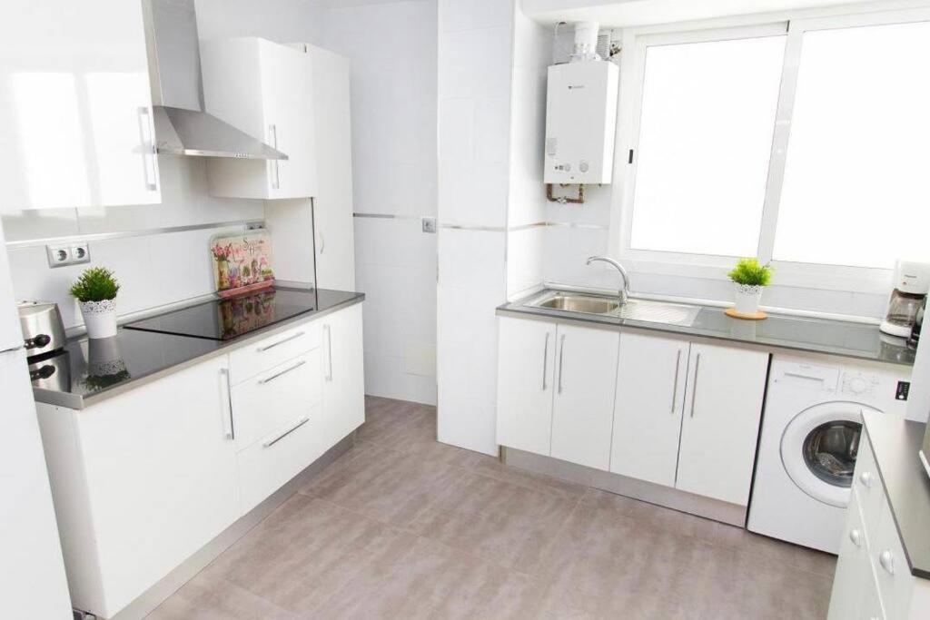 Апартаменты Piso Junto A La Catedral, 4-5 Personas Малага Экстерьер фото
